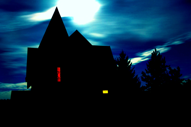 Tips For Surviving Haunted Houses and Scare Events