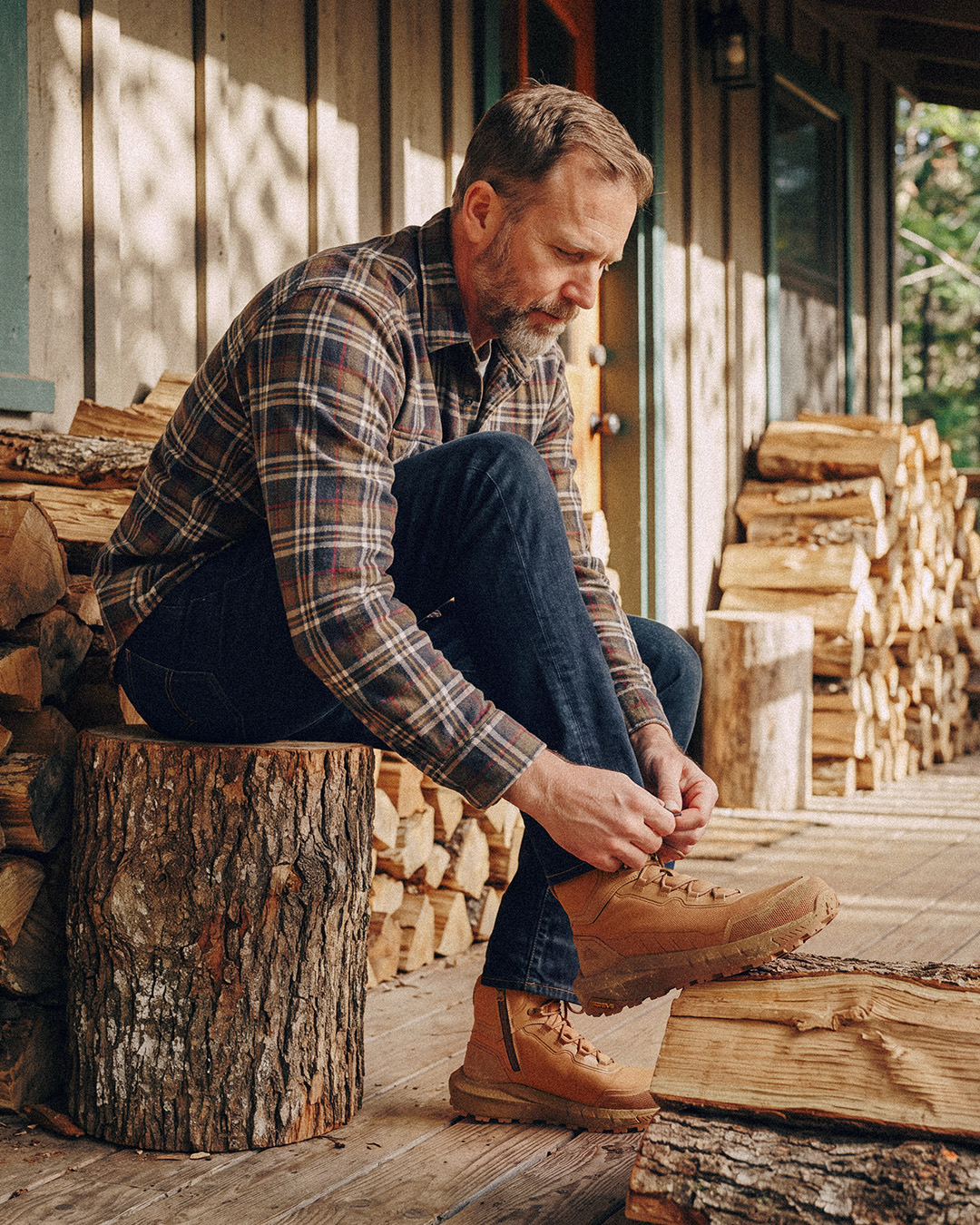 5 Lightweight Safety Work Boots Built for Tough Jobs